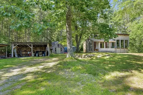 34 Mccaslin Road Penobscot ME 04476