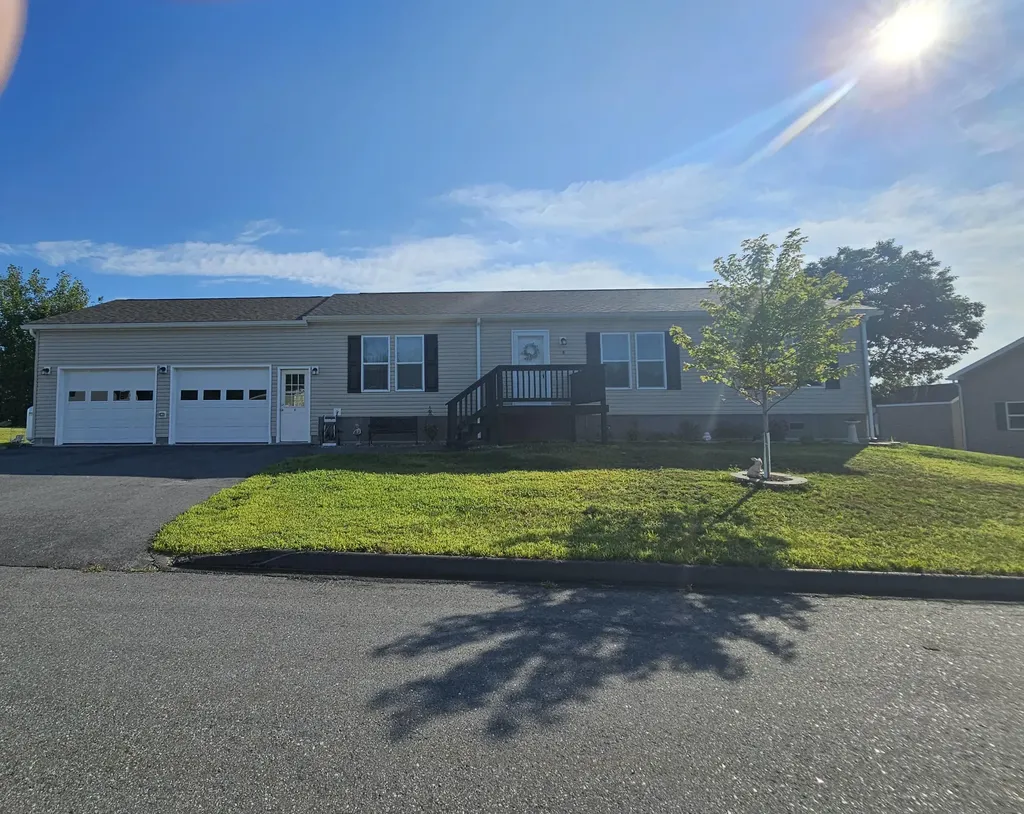 4 Cypress Drive Norway ME 04268