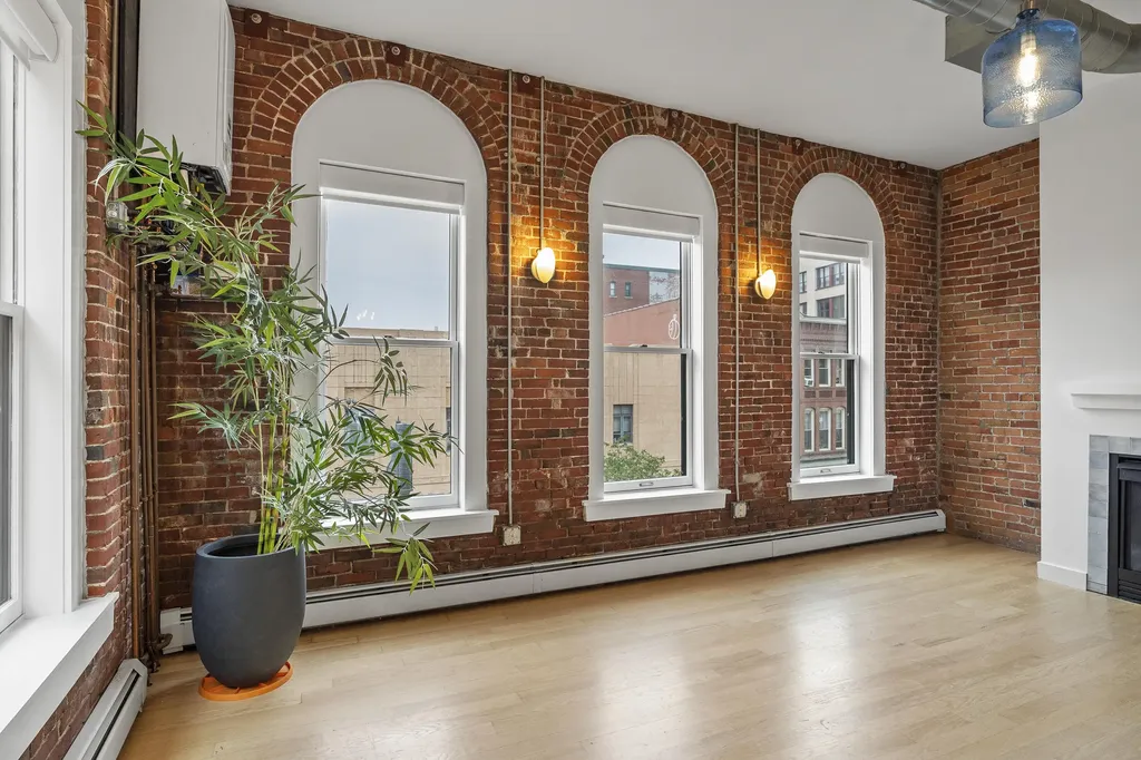 547 Congress Street Portland ME 04101