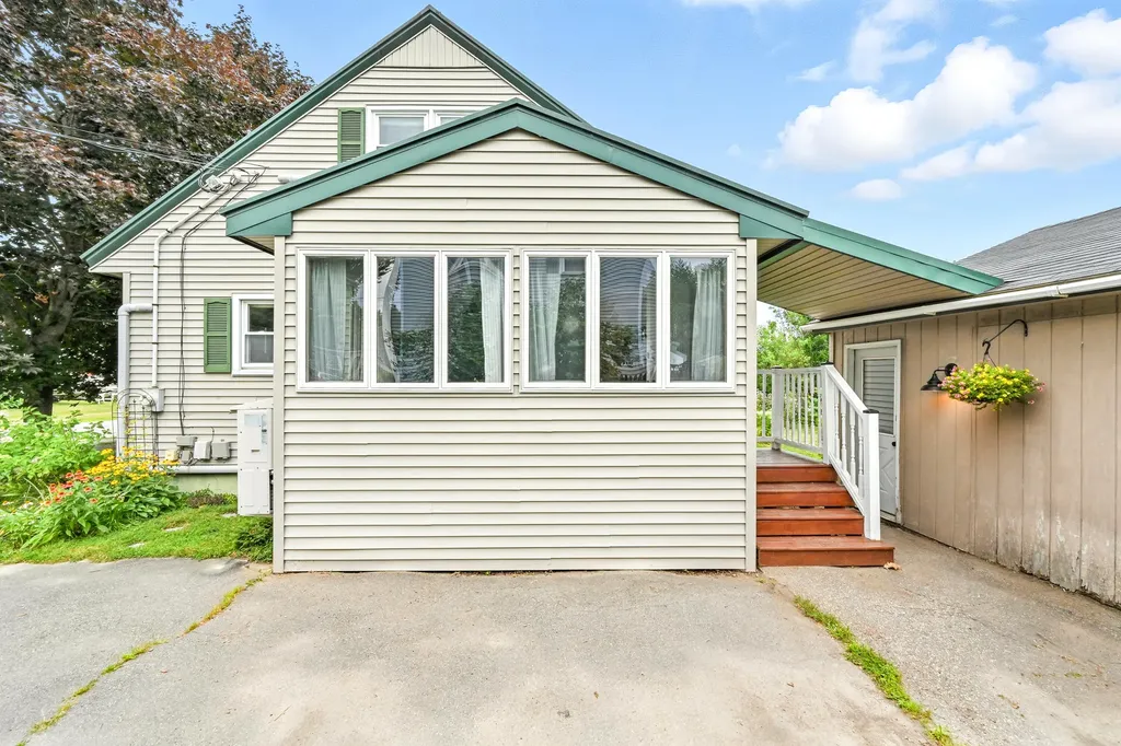 11 Monica Avenue Winslow ME 04901