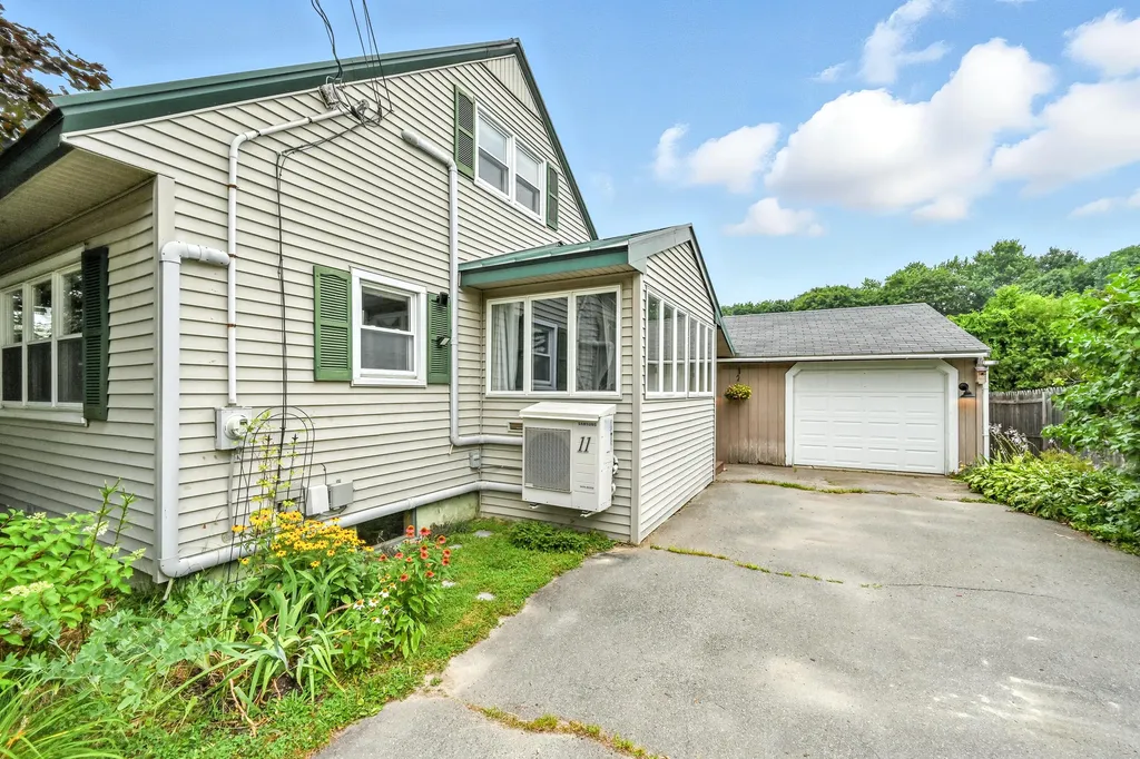 11 Monica Avenue Winslow ME 04901