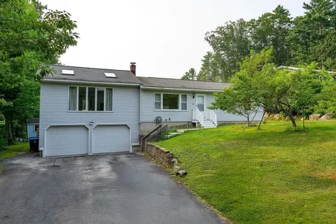 48 Albion Road Windham ME 04062
