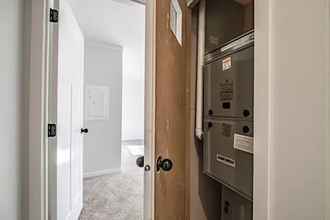 4 Laurik Lane Naples ME 04055