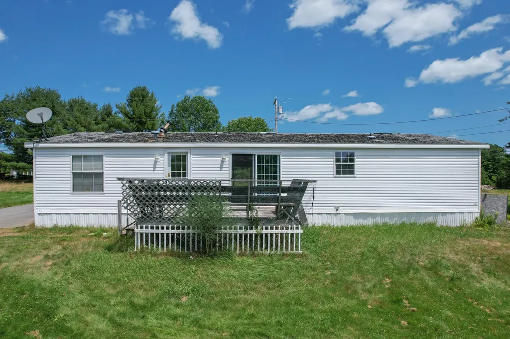511 North Bend Road Surry ME 04684