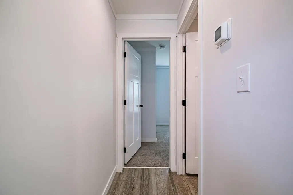 6 Laurik Lane Naples ME 04055