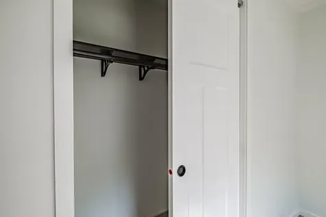 6 Laurik Lane Naples ME 04055