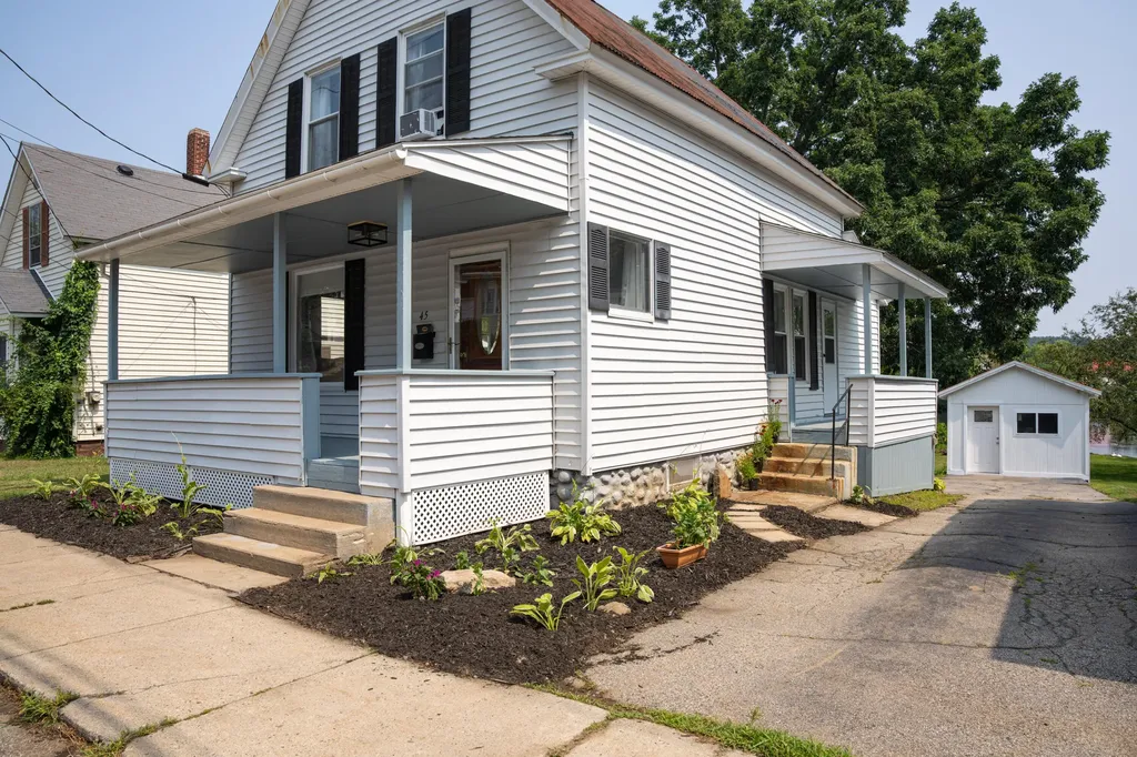 45 Riverside Avenue Sanford ME 04073
