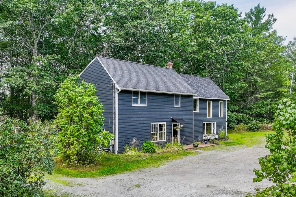 3184 Camden Road Warren ME 04864