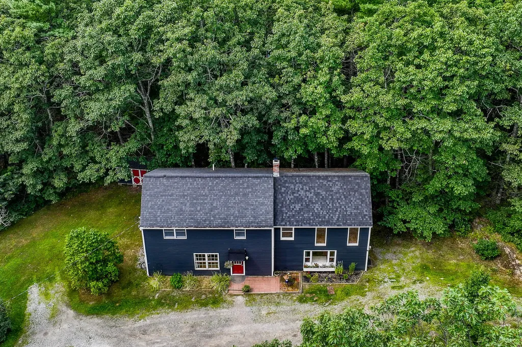 3184 Camden Road Warren ME 04864