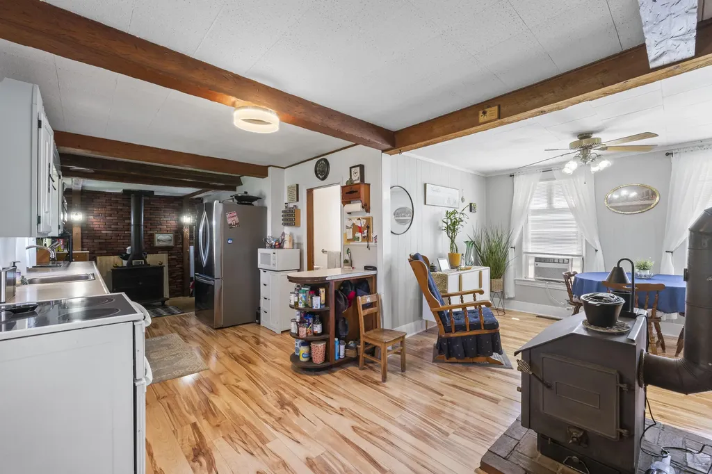 177 Oak Street Lewiston ME 04240