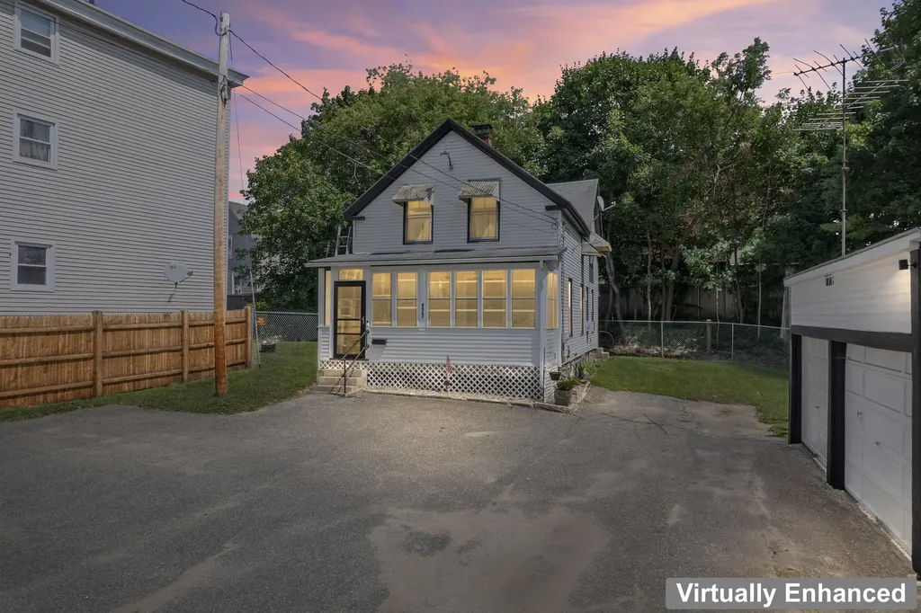 177 Oak Street Lewiston ME 04240