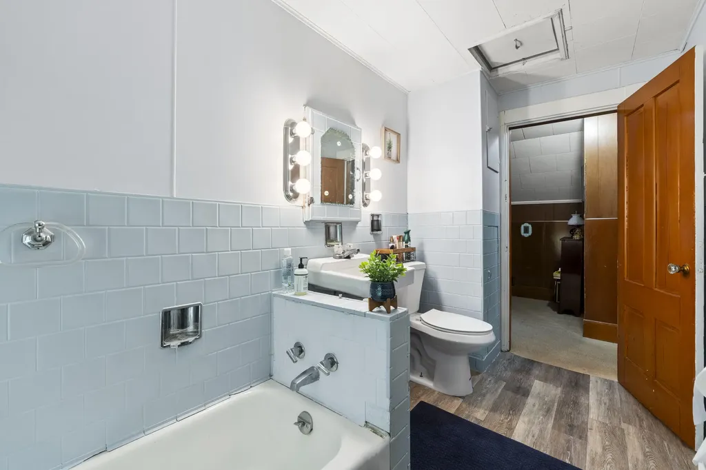 177 Oak Street Lewiston ME 04240