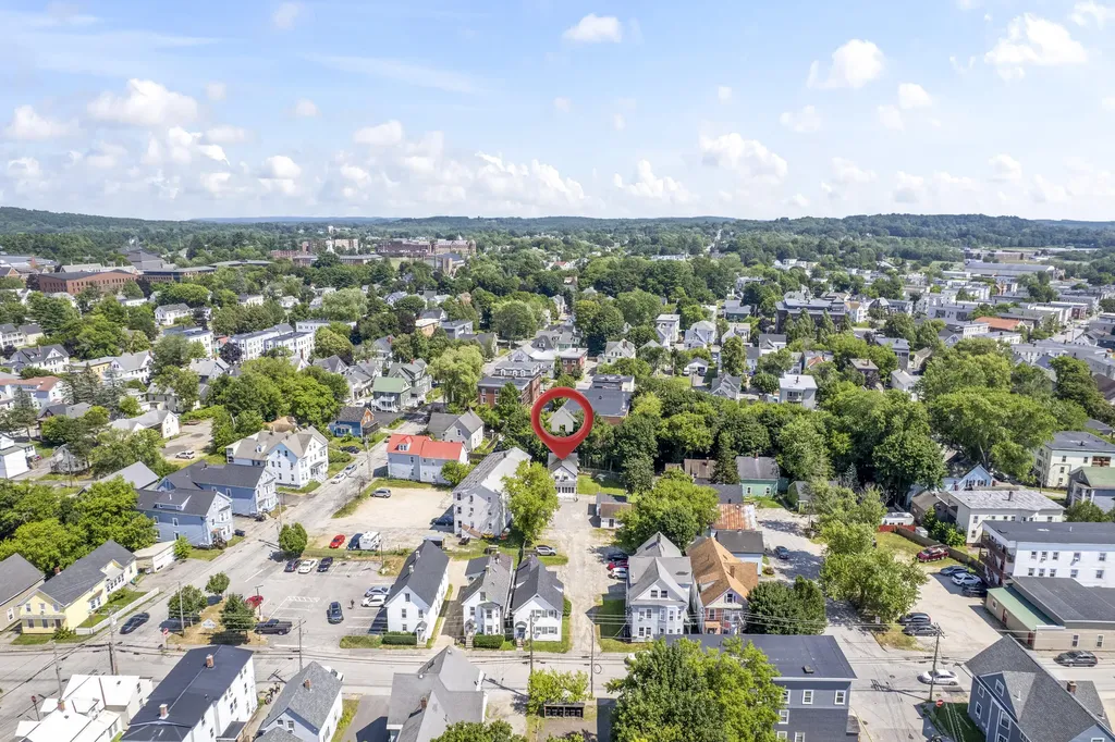 177 Oak Street Lewiston ME 04240