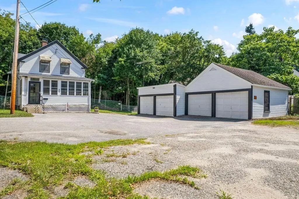 177 Oak Street Lewiston ME 04240