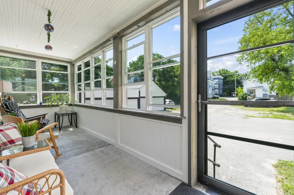 177 Oak Street Lewiston ME 04240