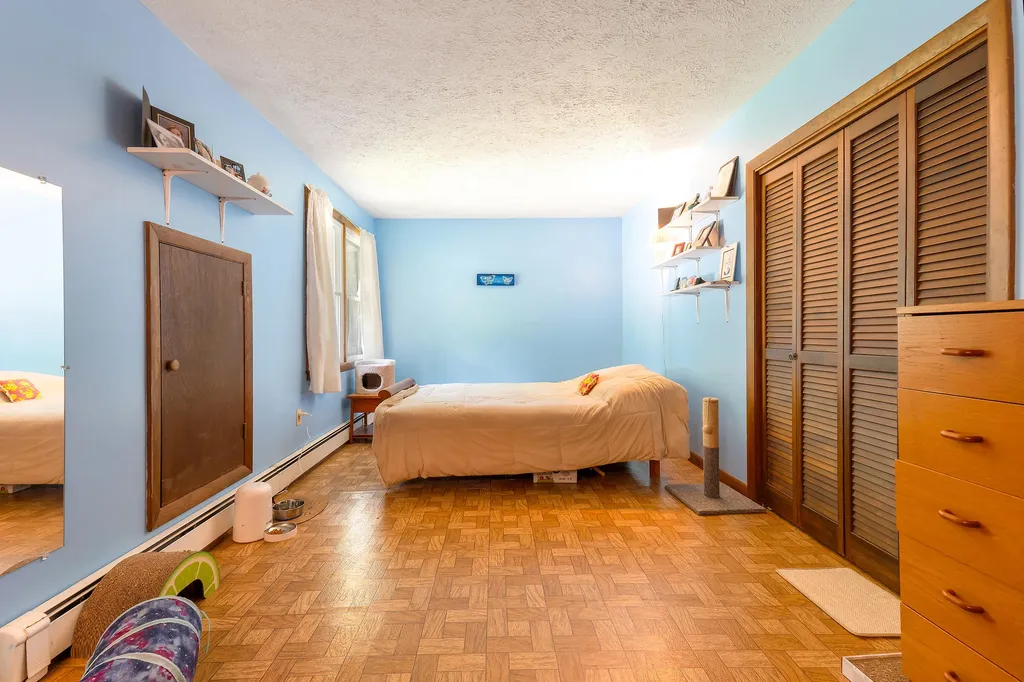 556 River Road Lewiston ME 04240