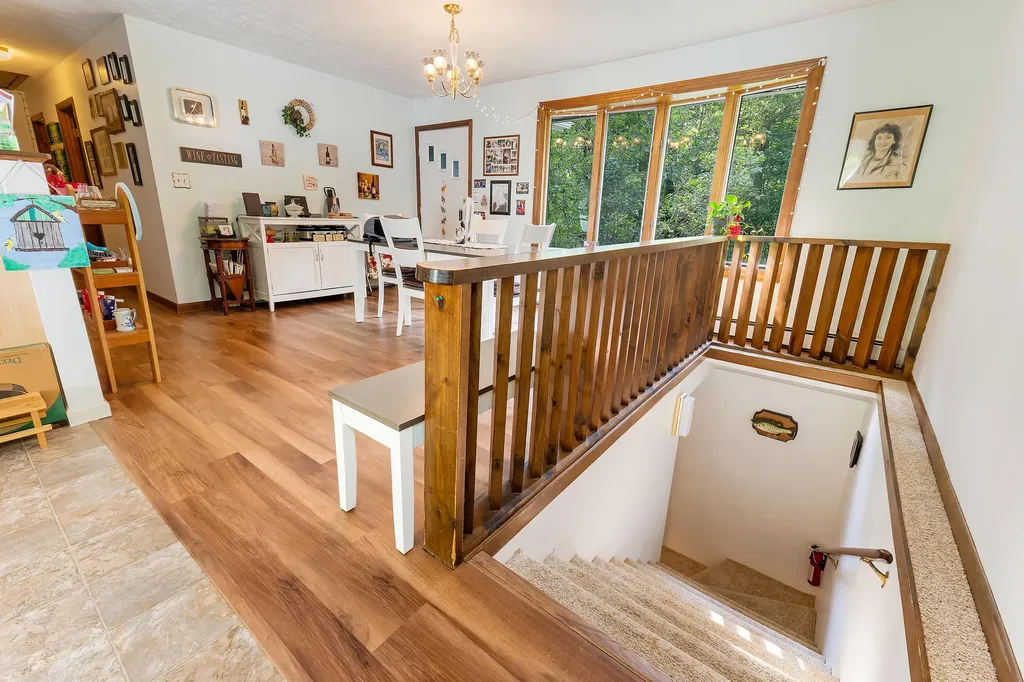 556 River Road Lewiston ME 04240
