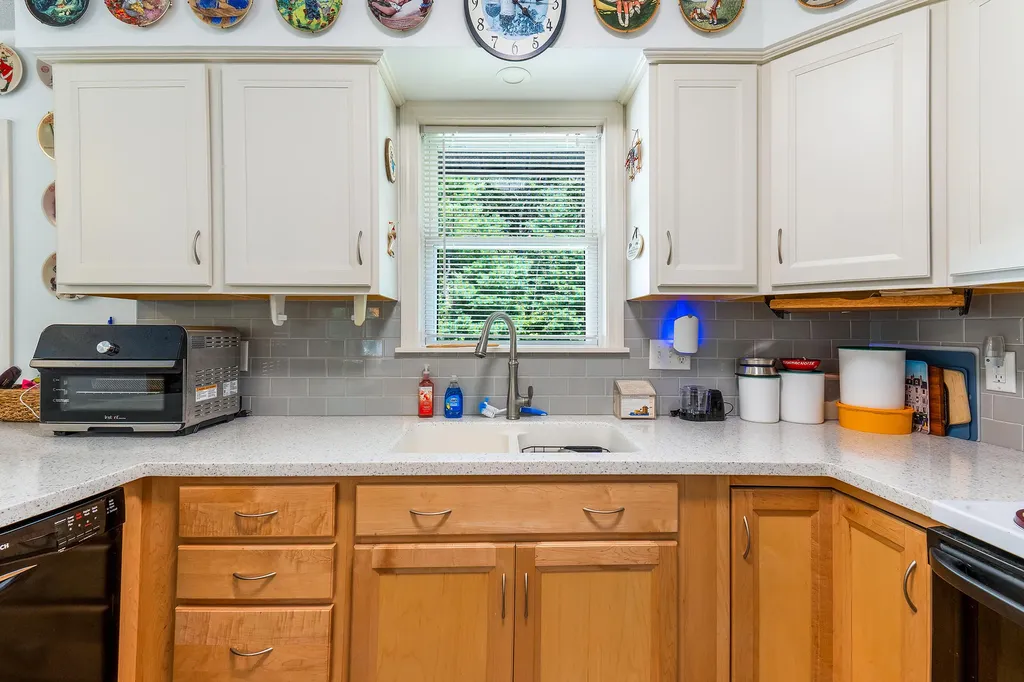 556 River Road Lewiston ME 04240