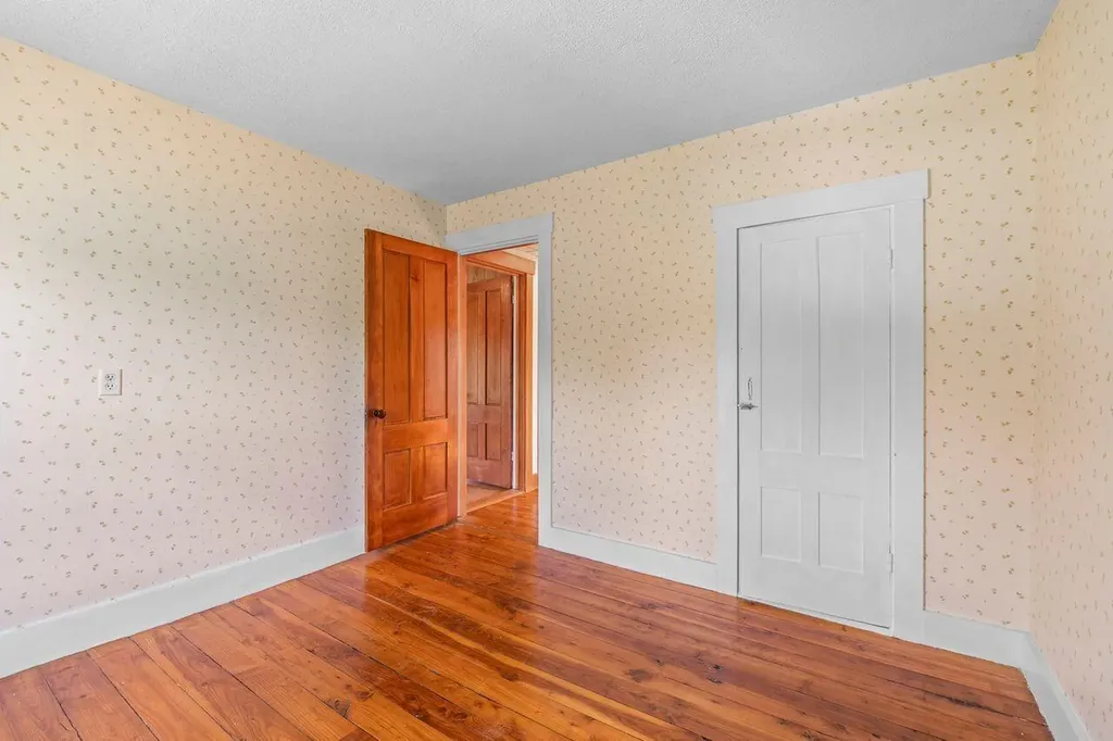 107 Dearborn Road Canton ME 04221
