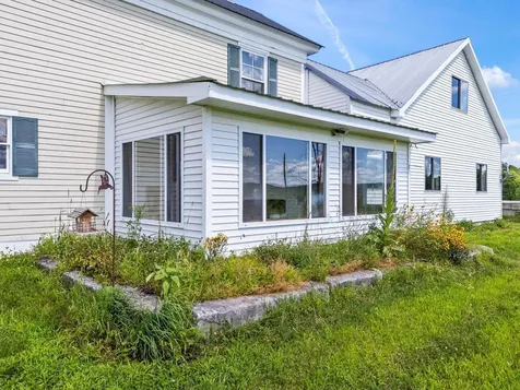 107 Dearborn Road Canton ME 04221
