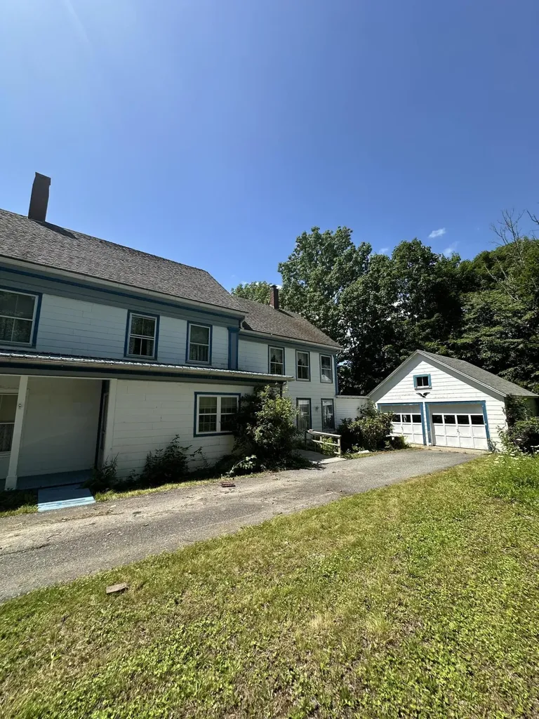 24 Old Route 1 Waldoboro ME 04572