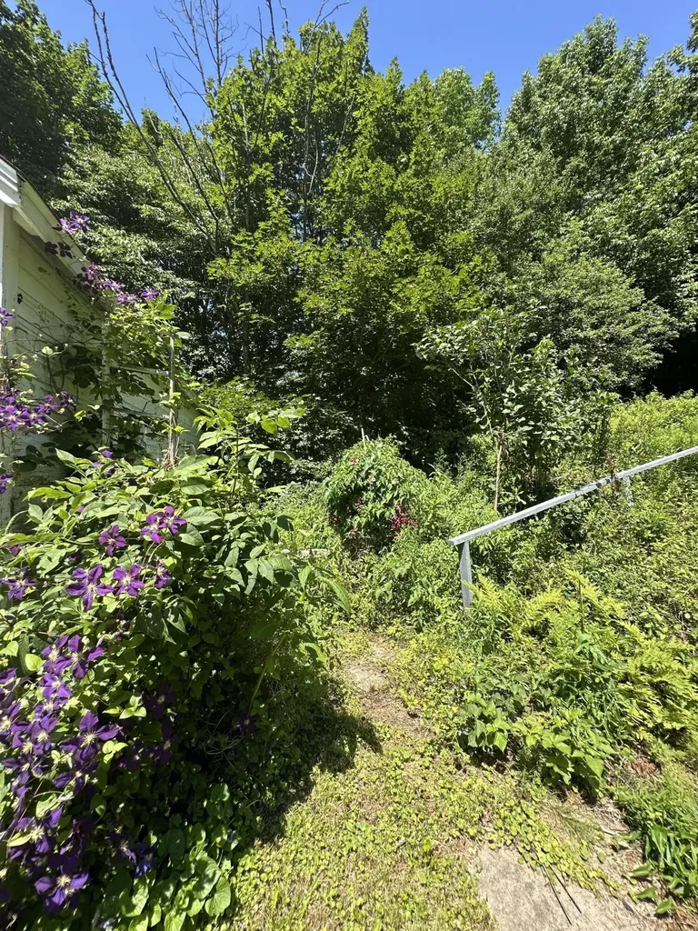 24 Old Route 1 Waldoboro ME 04572