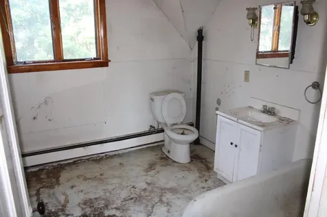 12 Jones Street Madison ME 04950