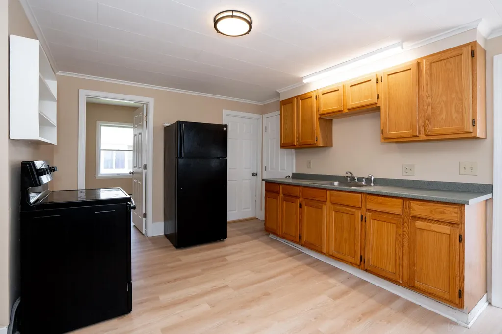646 Main Street Westbrook ME 04092