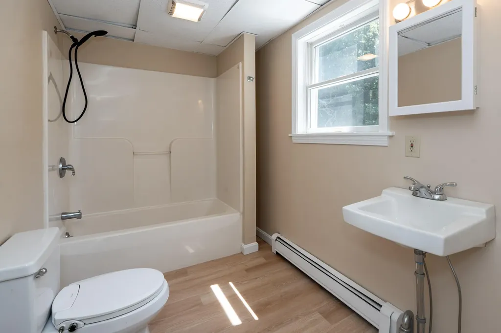 646 Main Street Westbrook ME 04092