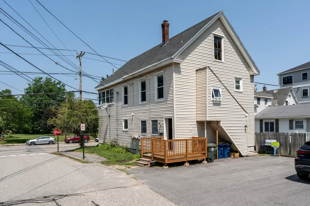 646 Main Street Westbrook ME 04092