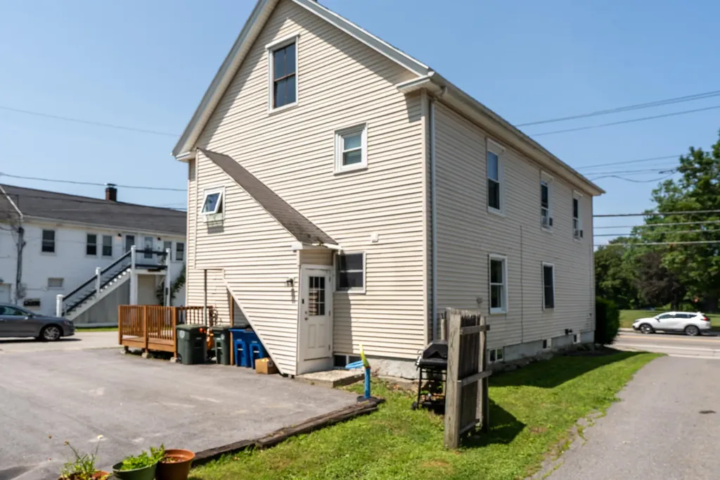 646 Main Street Westbrook ME 04092