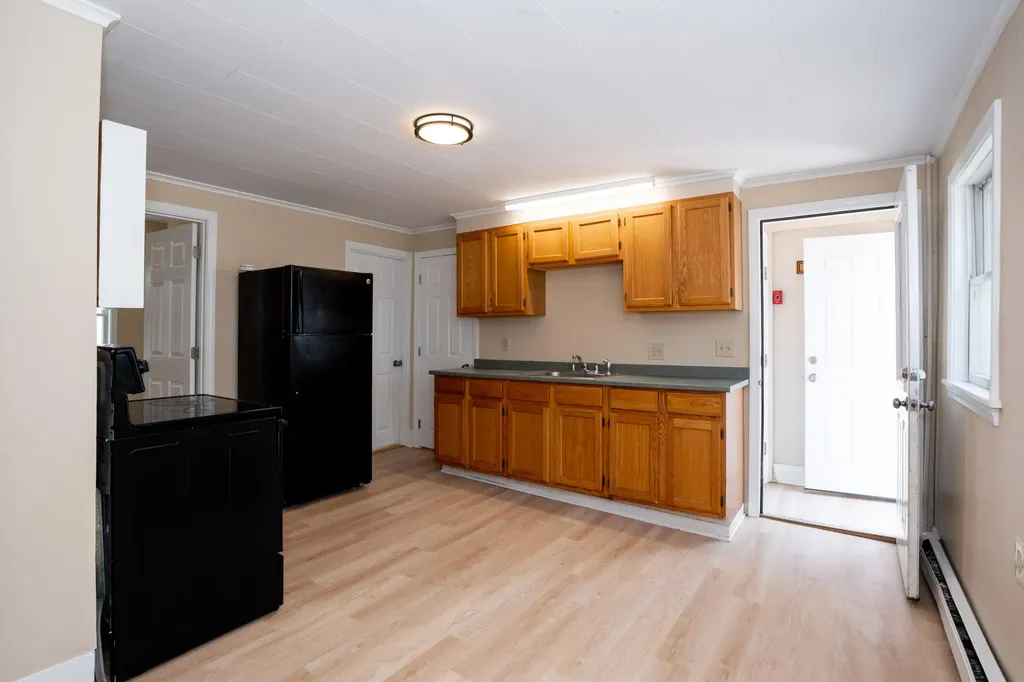 646 Main Street Westbrook ME 04092