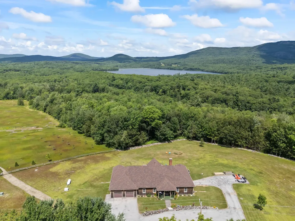 507 Mount Pleasant Street Rockport ME 04856