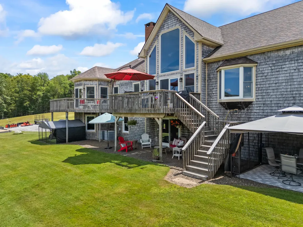 507 Mount Pleasant Street Rockport ME 04856