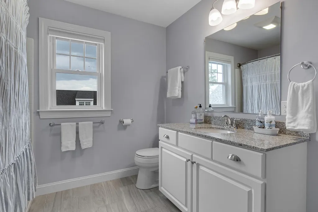 18 Mccann Way Scarborough ME 04074