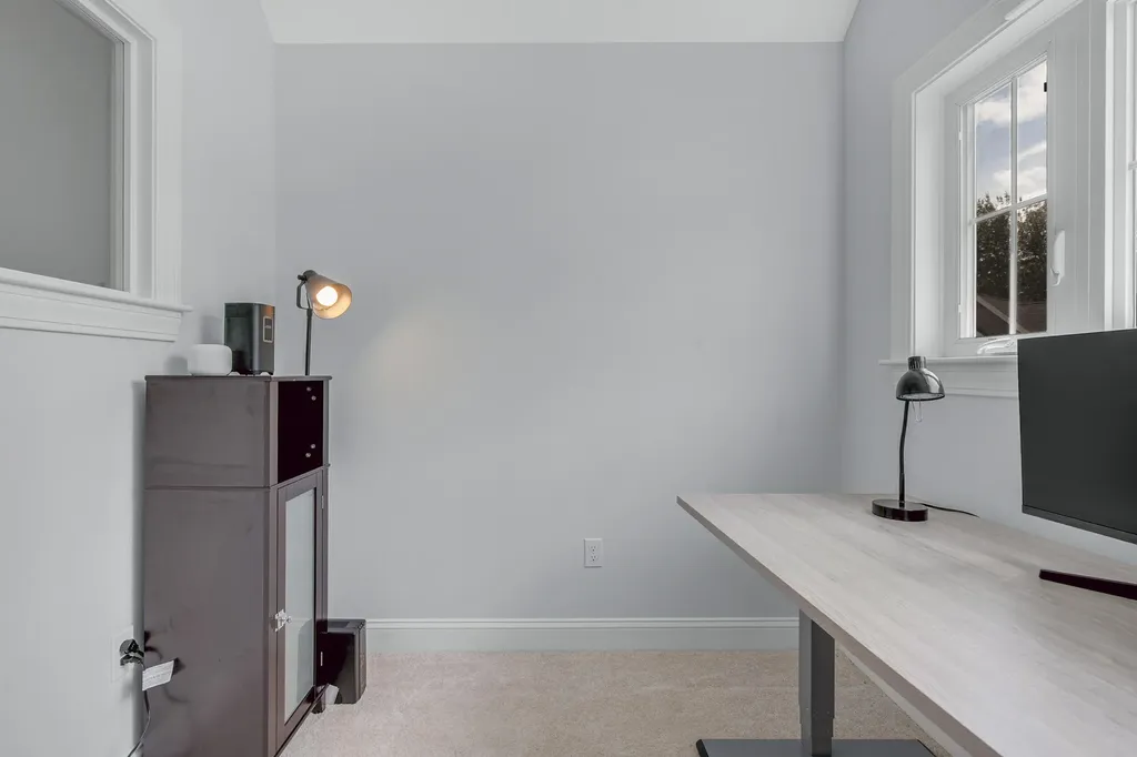 18 Mccann Way Scarborough ME 04074