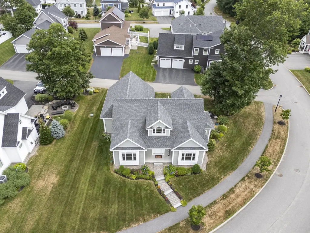 18 Mccann Way Scarborough ME 04074