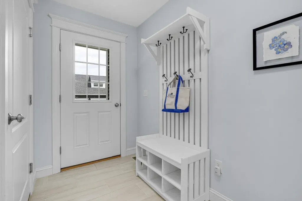 18 Mccann Way Scarborough ME 04074