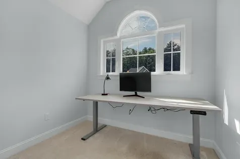18 Mccann Way Scarborough ME 04074