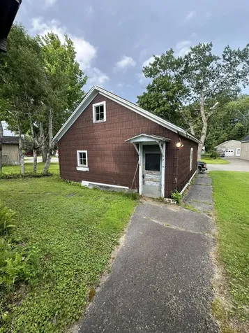 47 York Street Millinocket ME 04462