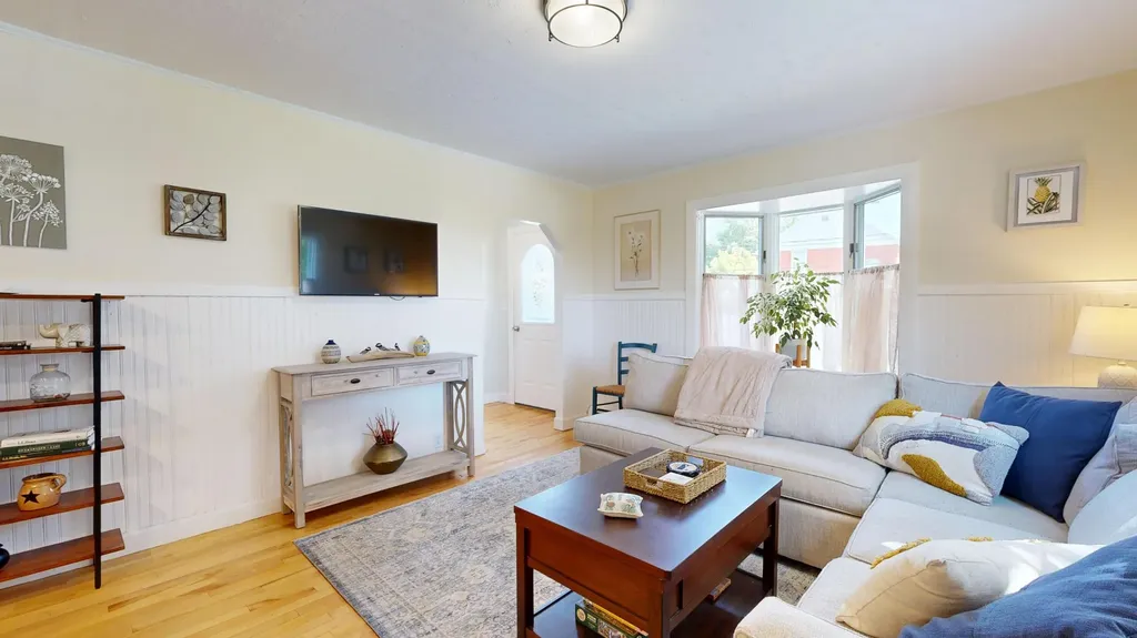 36 Irwin Street Lewiston ME 04240