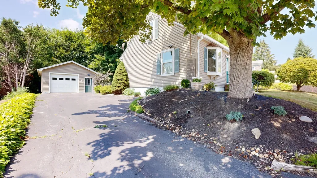 36 Irwin Street Lewiston ME 04240