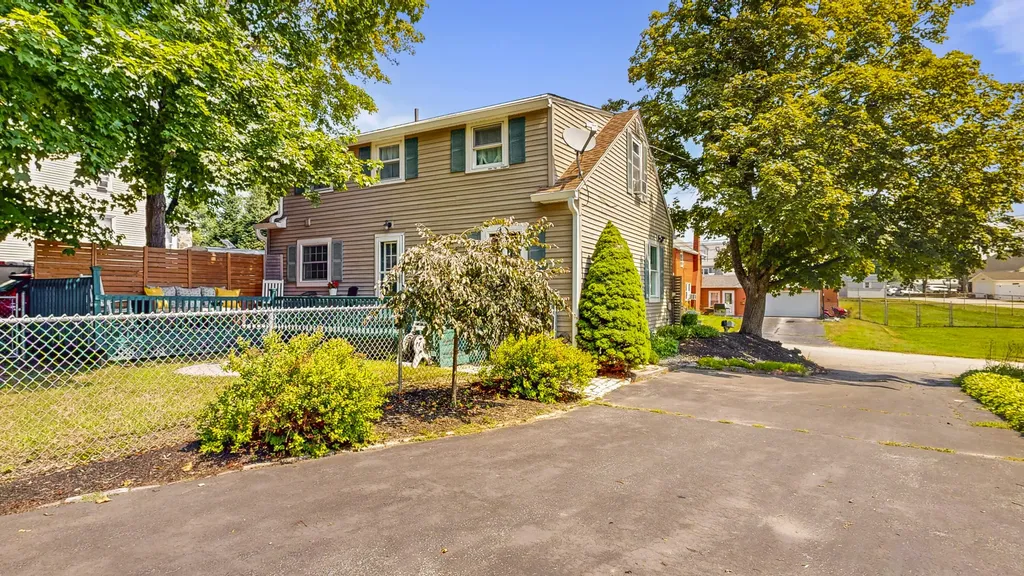 36 Irwin Street Lewiston ME 04240