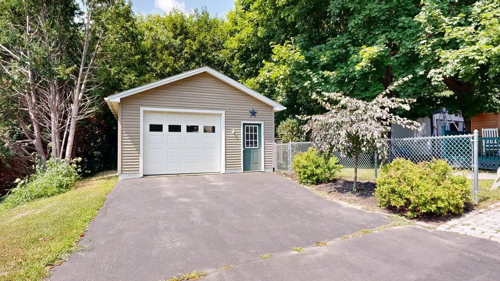 36 Irwin Street Lewiston ME 04240