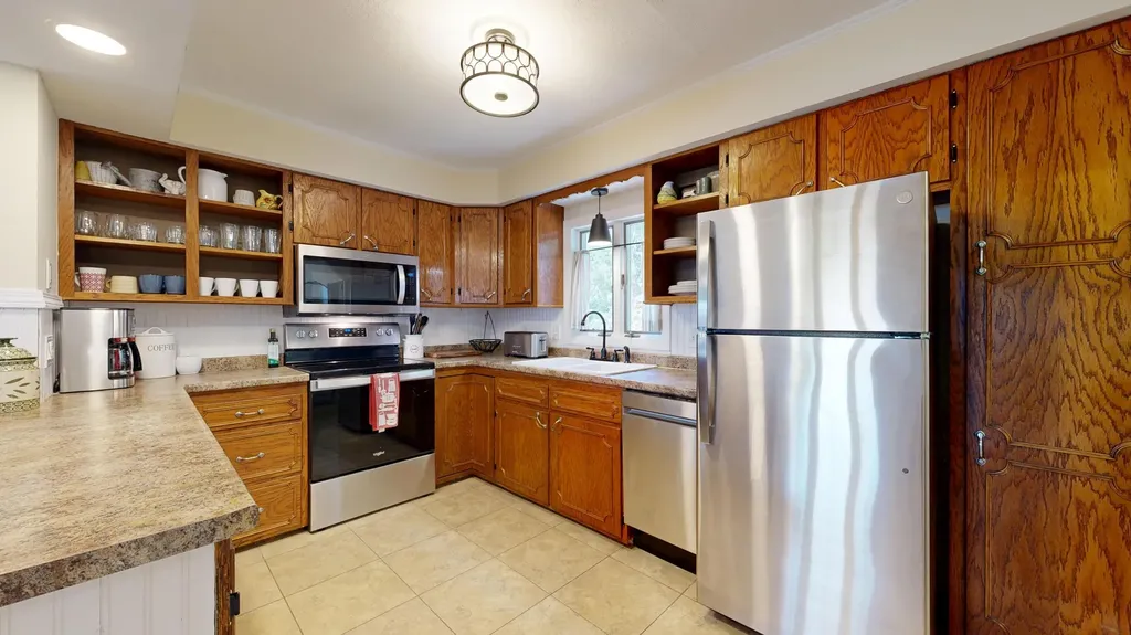 36 Irwin Street Lewiston ME 04240