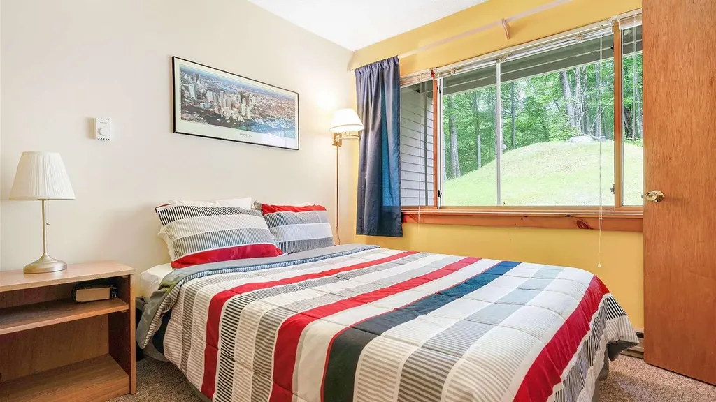 8 Sunrise Drive Newry ME 04261