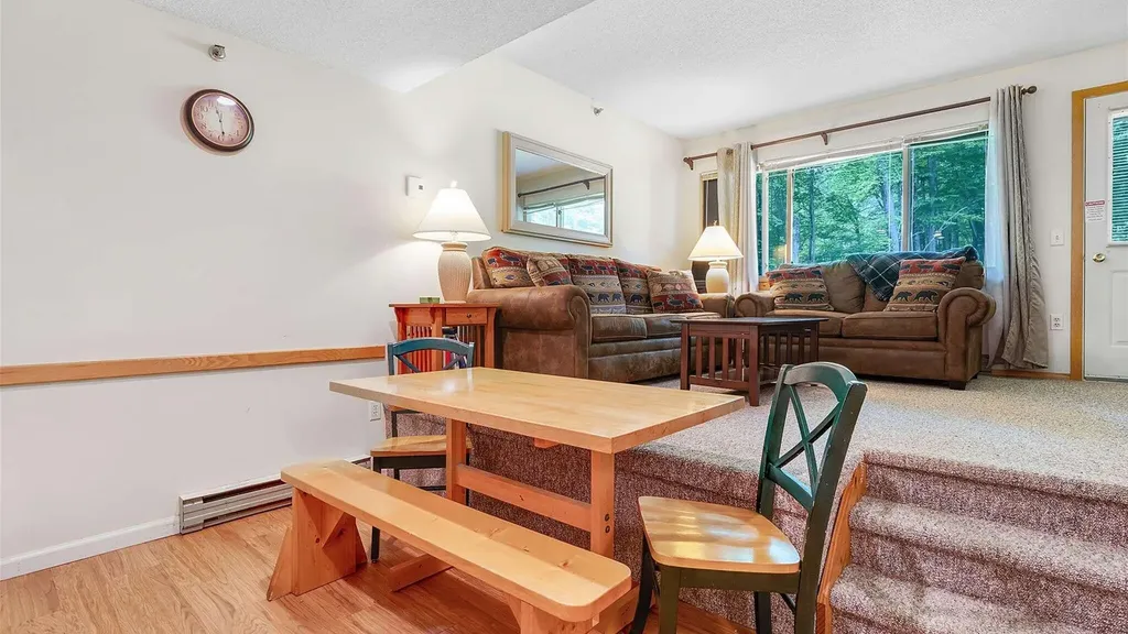8 Sunrise Drive Newry ME 04261