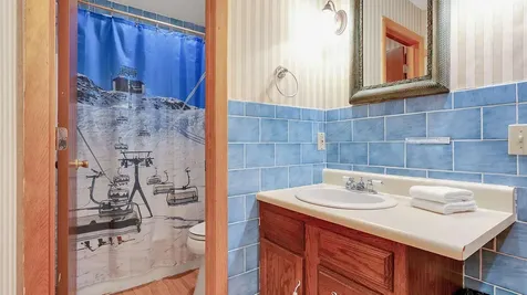 8 Sunrise Drive Newry ME 04261