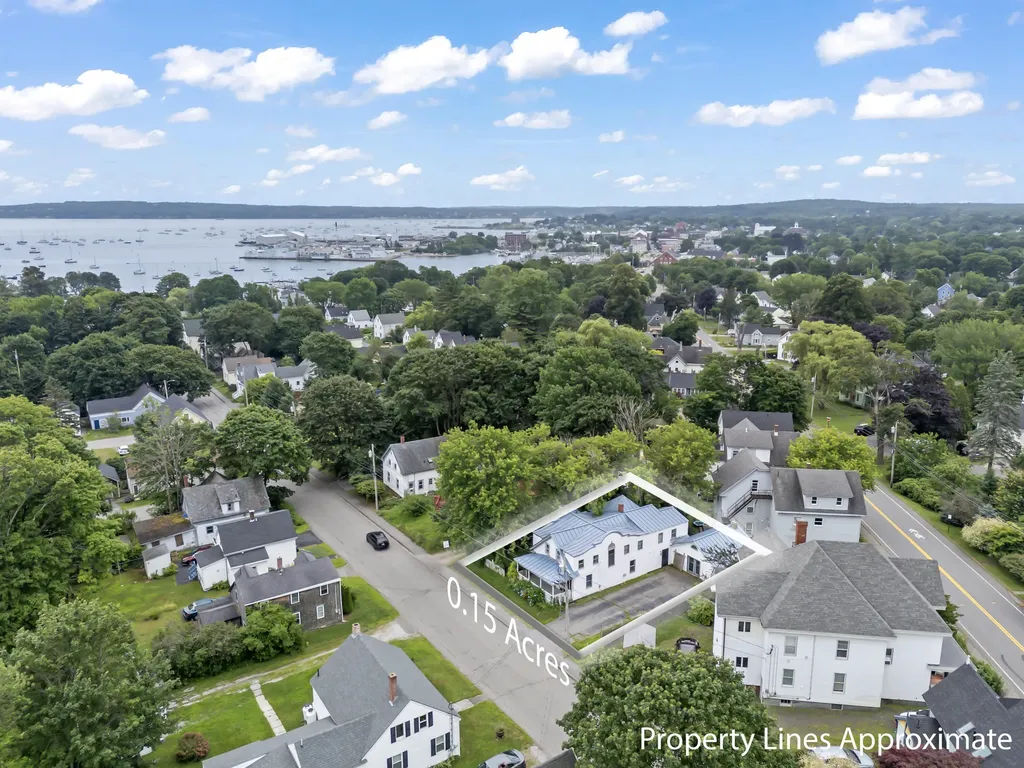62 Warren Street Rockland ME 04841