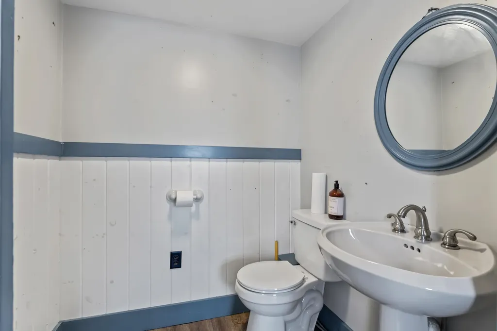 62 Warren Street Rockland ME 04841